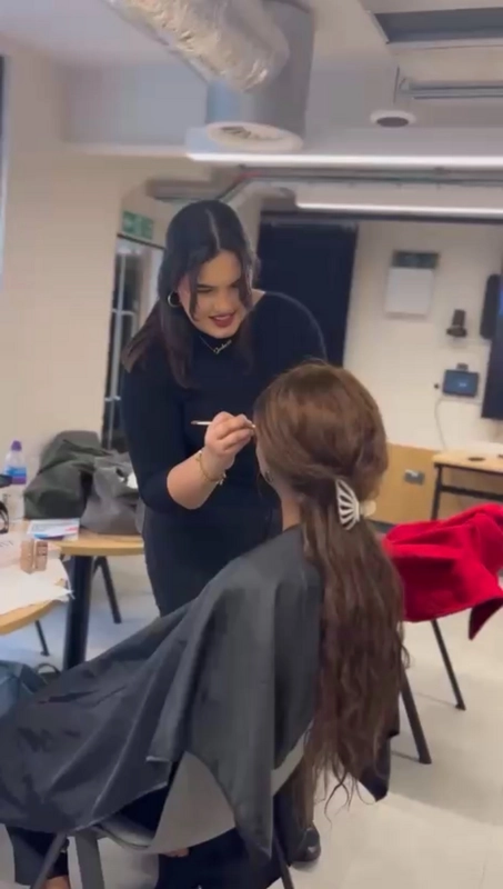 Ana Jackelin at work, London makeup artist &mdash; behind the scenes 4